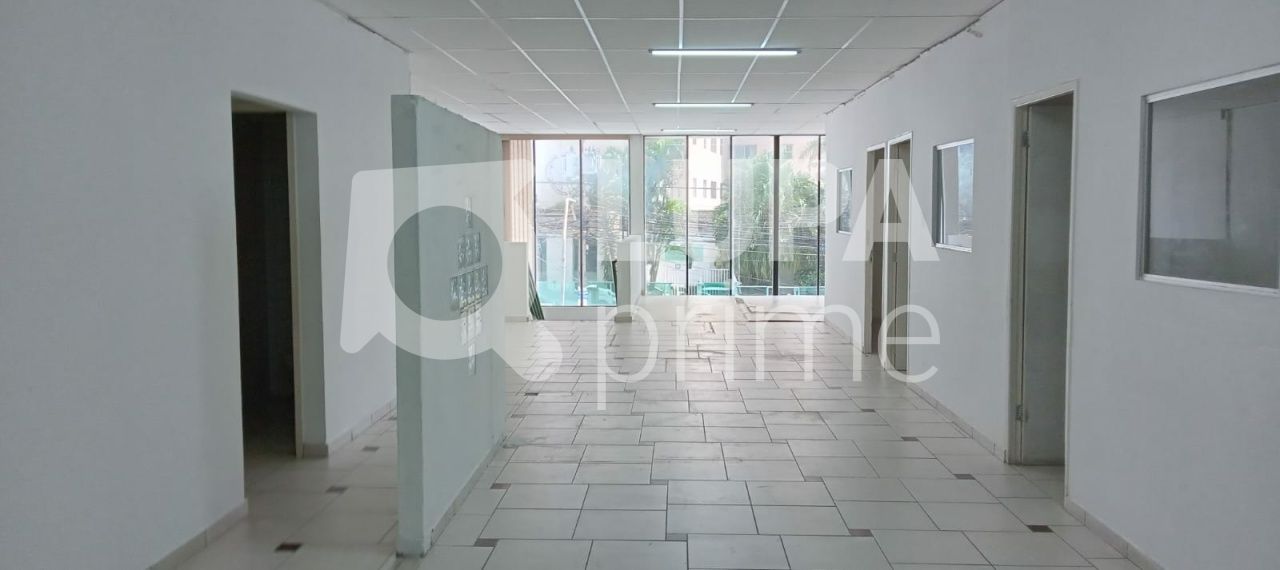 predio-locacao-sao-paulo-parada-inglesa-4vagas-600m2-LS32402