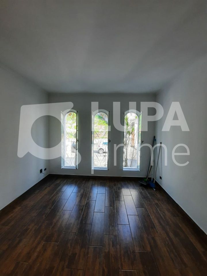 sobrado-venda-sao-paulo-vila-rosa-3dormitorios-1suite-4vagas-180m2-LS32577