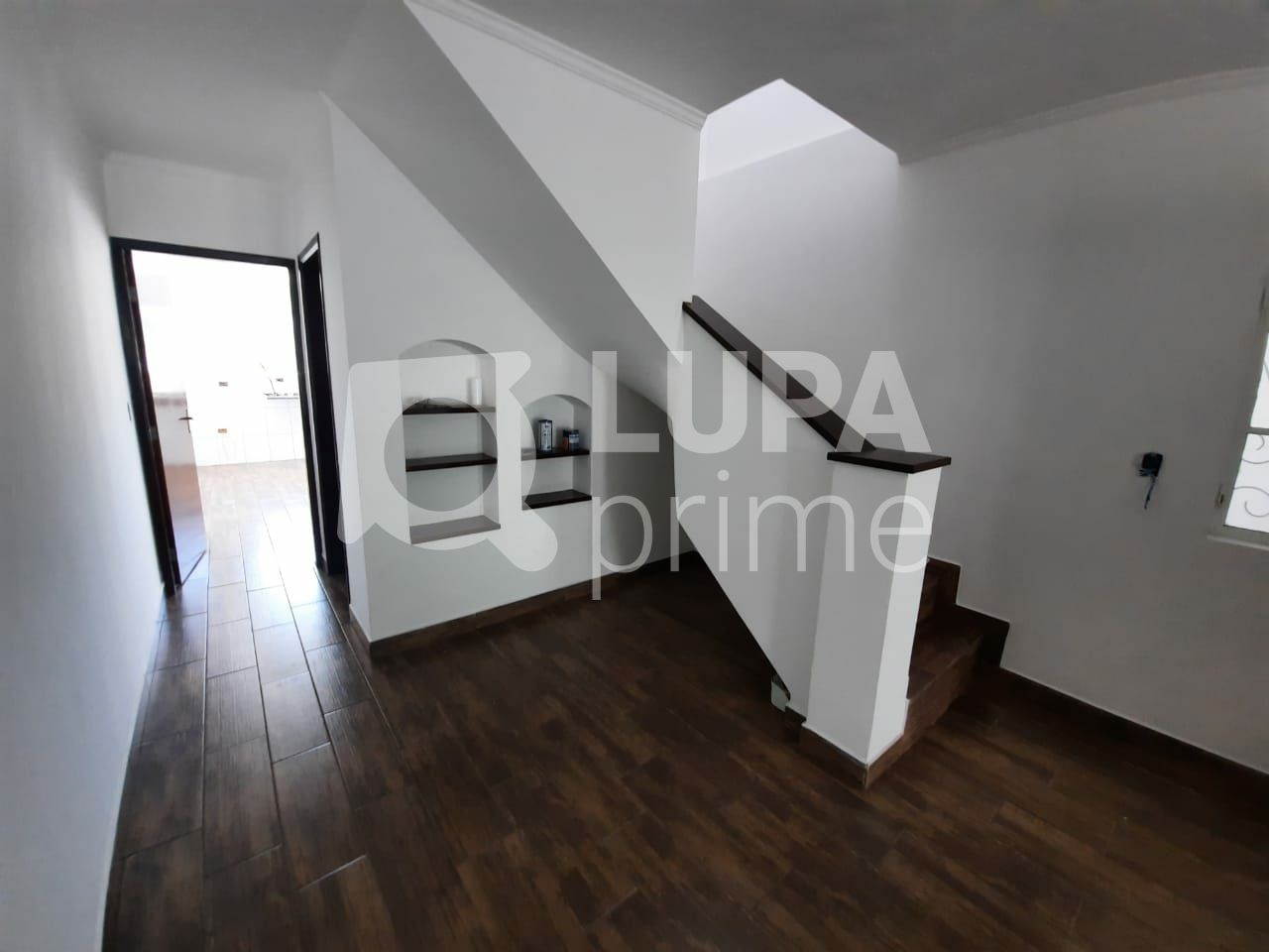 sobrado-venda-sao-paulo-vila-rosa-3dormitorios-1suite-4vagas-180m2-LS32577