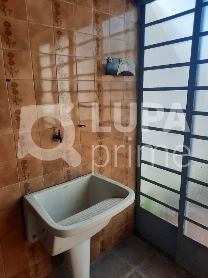 sobrado-venda-sao-paulo-vila-rosa-3dormitorios-1suite-4vagas-180m2-LS32577