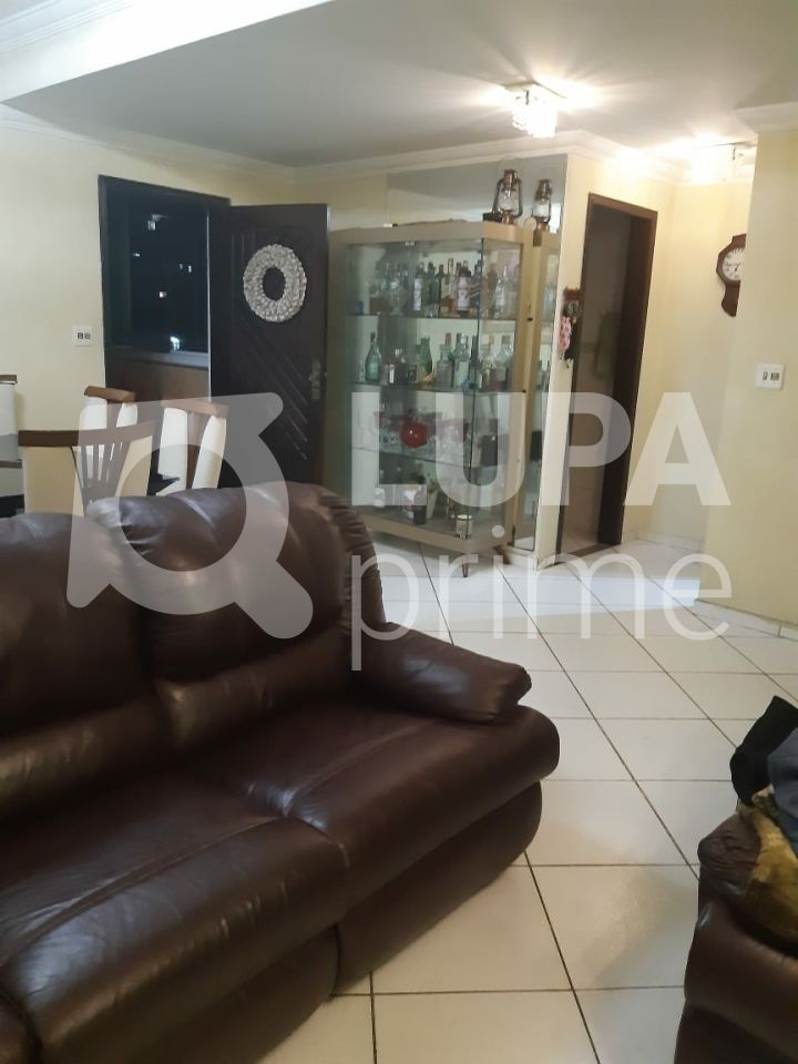Casa à venda com 3 quartos, 240m² - Foto 10