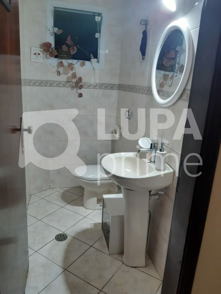 Casa à venda com 3 quartos, 240m² - Foto 19
