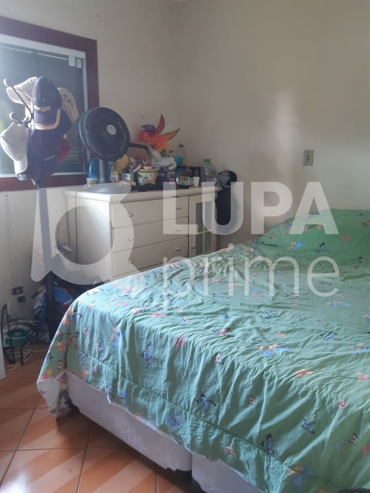 Casa à venda com 3 quartos, 240m² - Foto 16