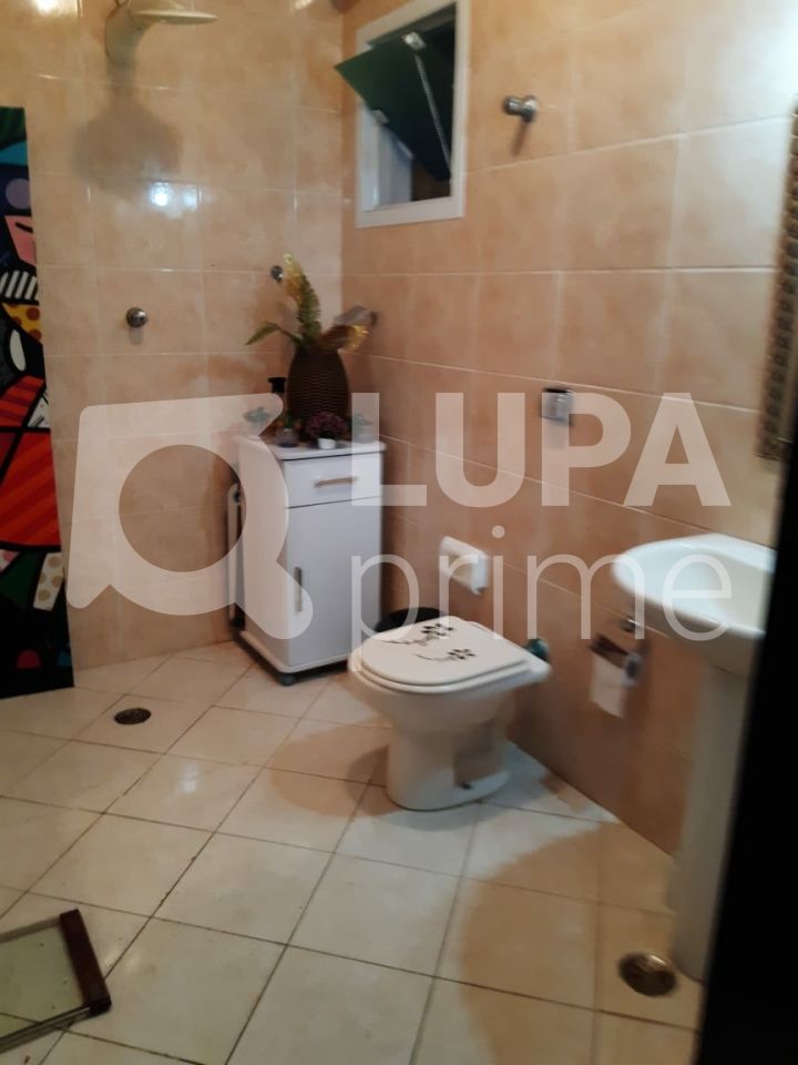 Casa à venda com 3 quartos, 240m² - Foto 21