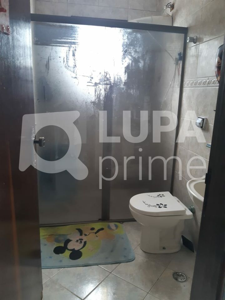 Casa à venda com 3 quartos, 240m² - Foto 20