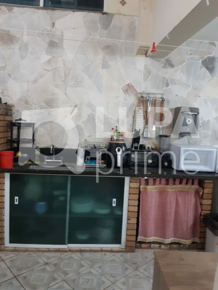 Casa à venda com 3 quartos, 240m² - Foto 39