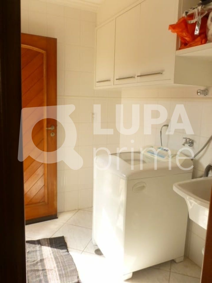 sobrado-venda-sao-paulo-jardim-virginia-bianca-3dormitorios-3suites-4vagas-272m2-LS32808