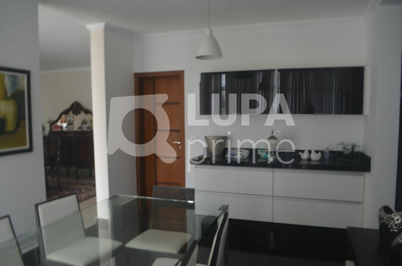Casa, 4 quartos, 650 m² - Foto 11