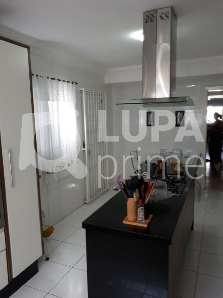 sobrado-venda-sao-paulo-parque-peruche-3dormitorios-3suites-3vagas-190m2-LS32894