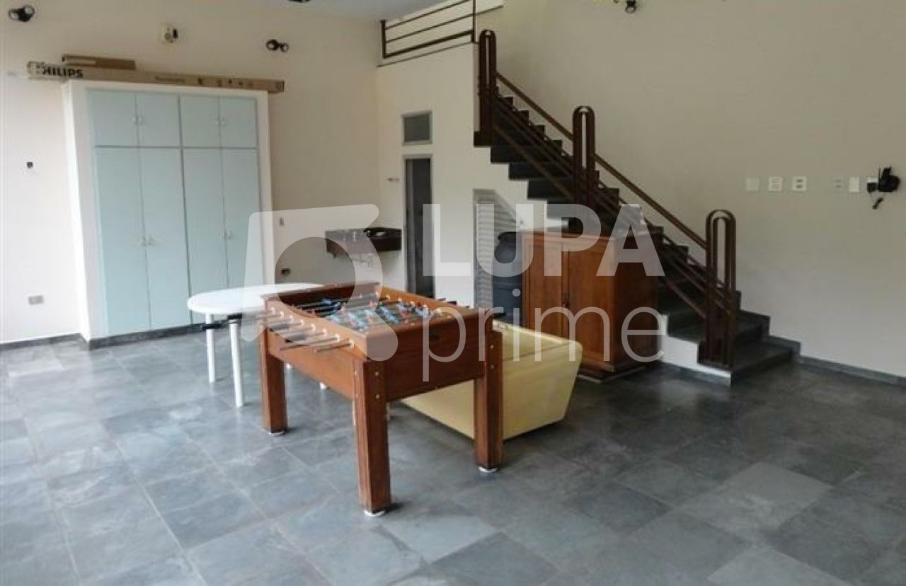 Casa à venda com 6 quartos, 461m² - Foto 18
