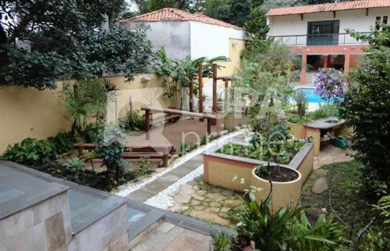 Casa à venda com 6 quartos, 461m² - Foto 26