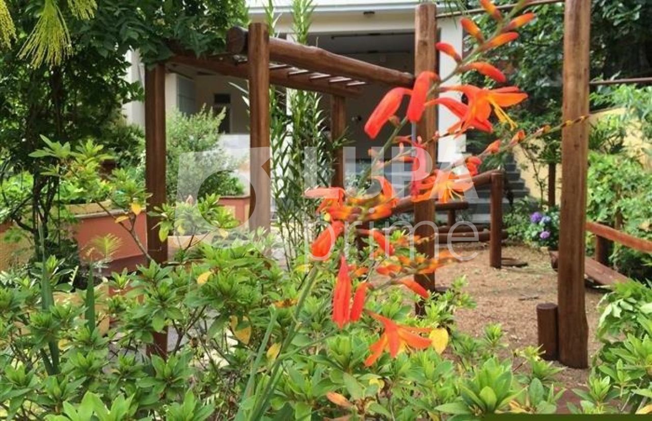 Casa à venda com 6 quartos, 461m² - Foto 27