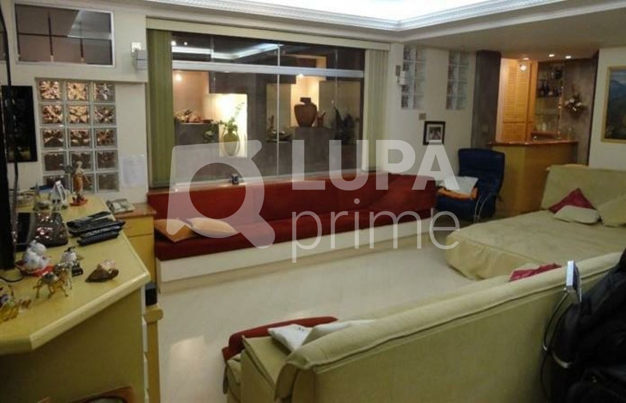 Casa à venda com 6 quartos, 461m² - Foto 4