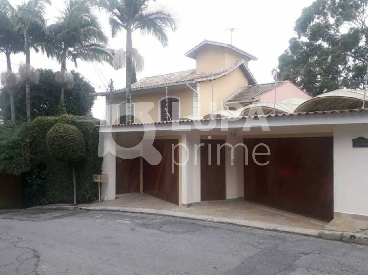 Casa à venda com 6 quartos, 461m² - Foto 1