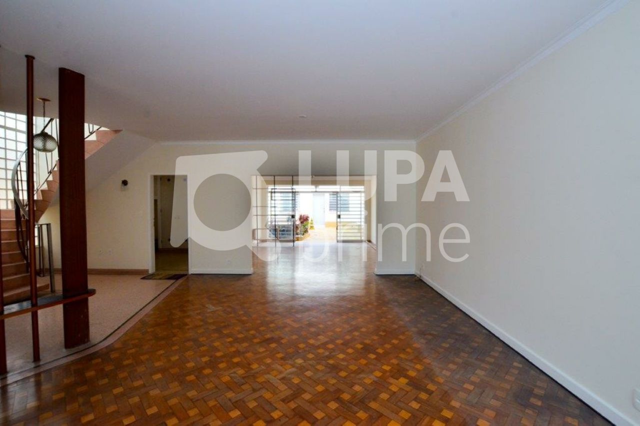 sobrado-venda-sao-paulo-moema-5dormitorios-2suites-4vagas-300m2-LS32911