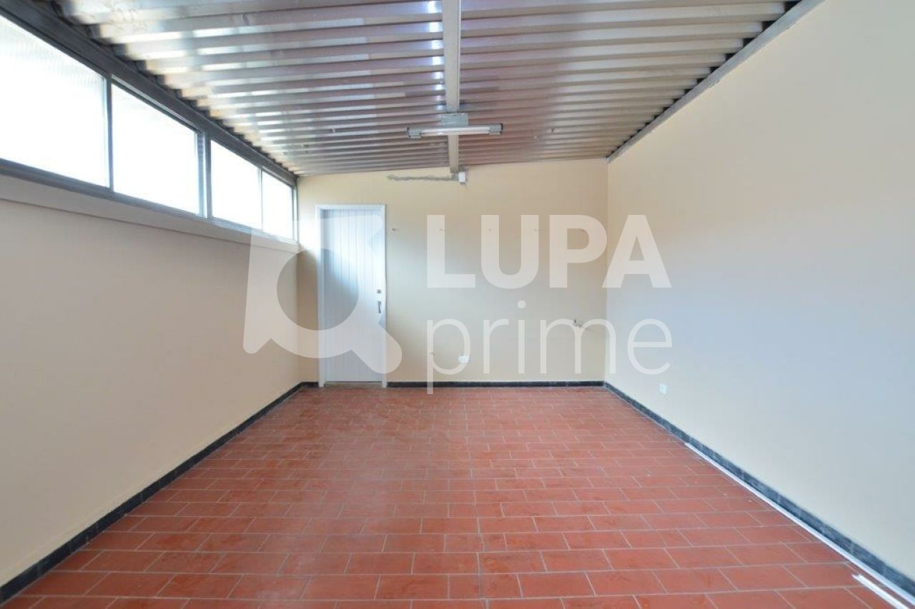 sobrado-venda-sao-paulo-moema-5dormitorios-2suites-4vagas-300m2-LS32911