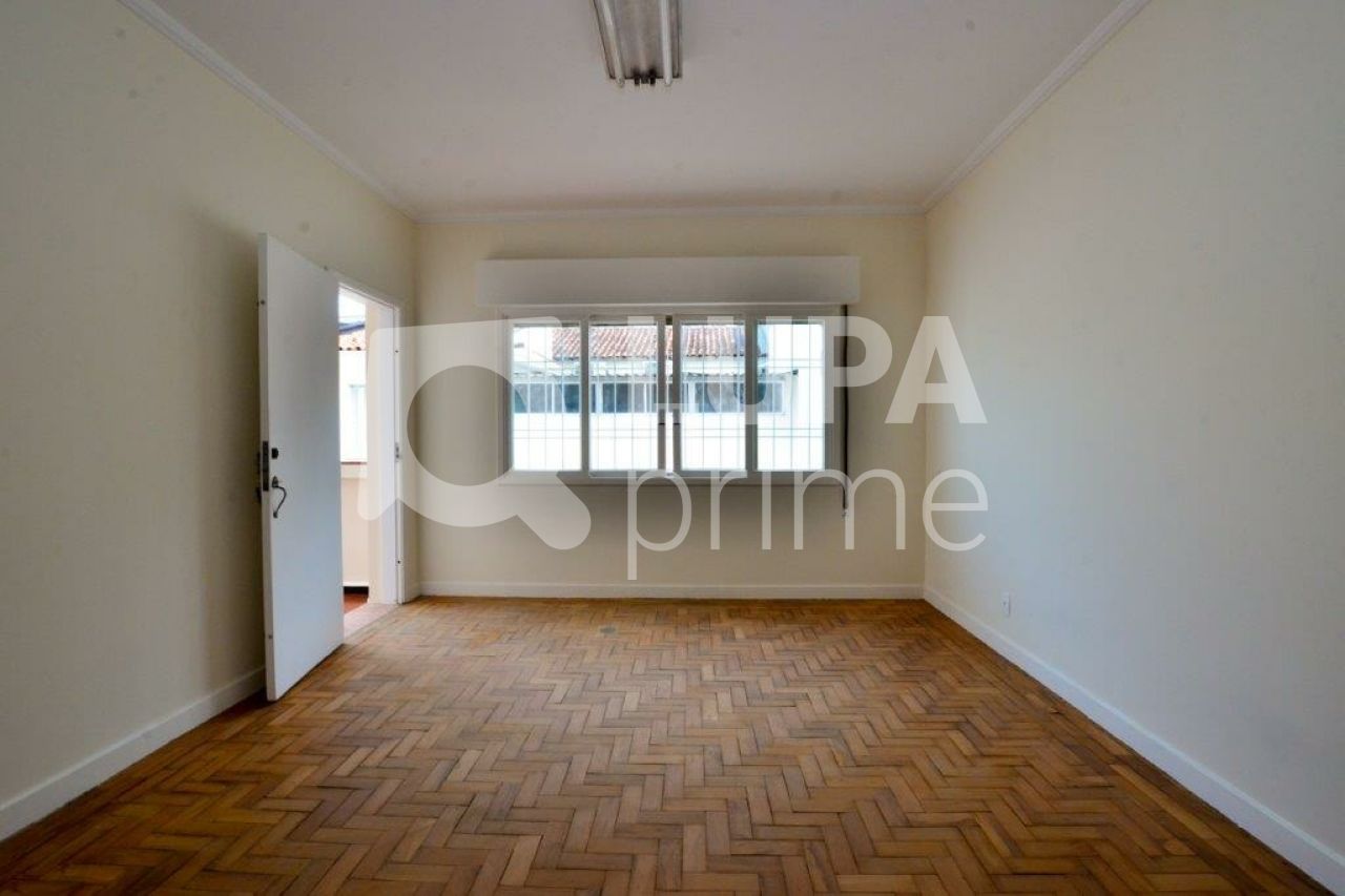 sobrado-venda-sao-paulo-moema-5dormitorios-2suites-4vagas-300m2-LS32911