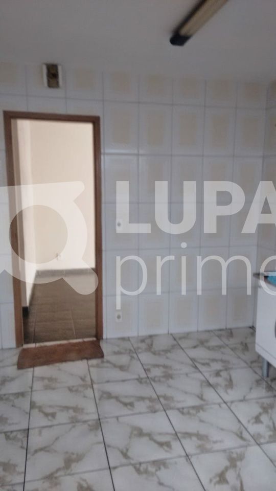 casa-terrea-venda-sao-paulo-jardim-sonia-3dormitorios-1suite-5vagas-140m2-LS32935