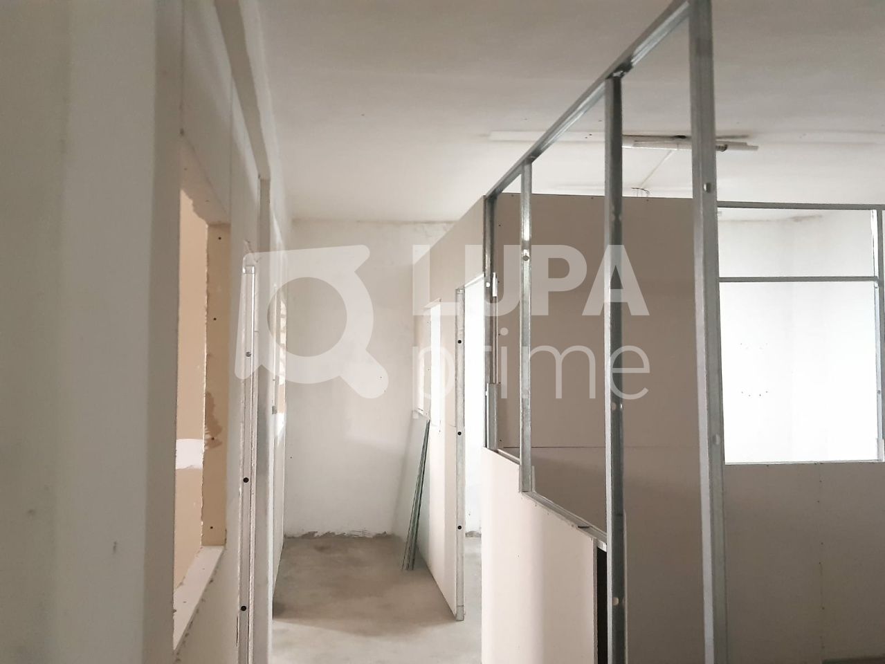 Loja-Salão, 320 m² - Foto 1