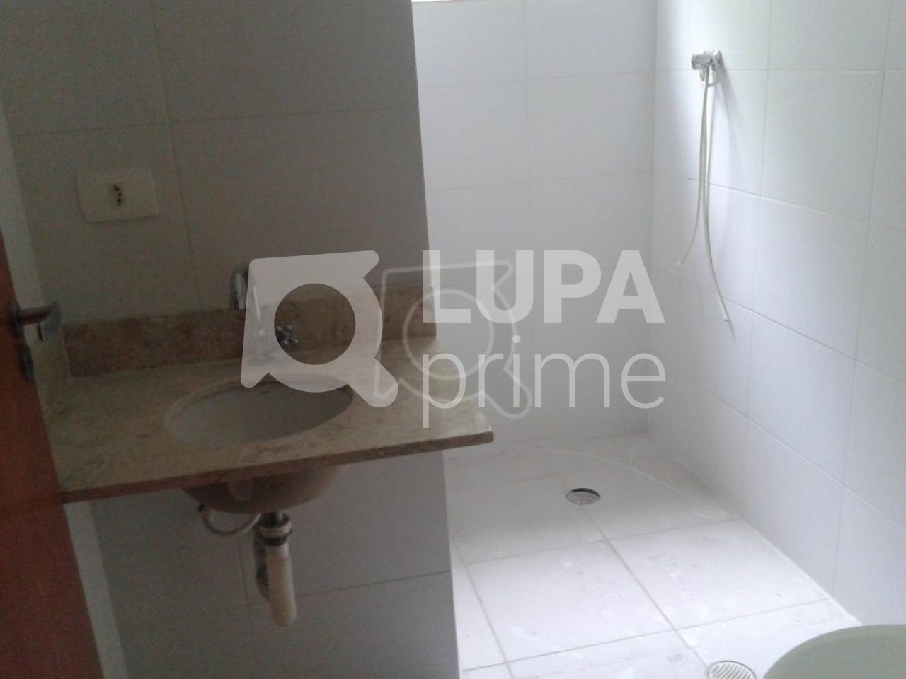 sobrado-venda-guarulhos-parque-continental-ii-3dormitorios-1suite-4vagas-198m2-LS33072