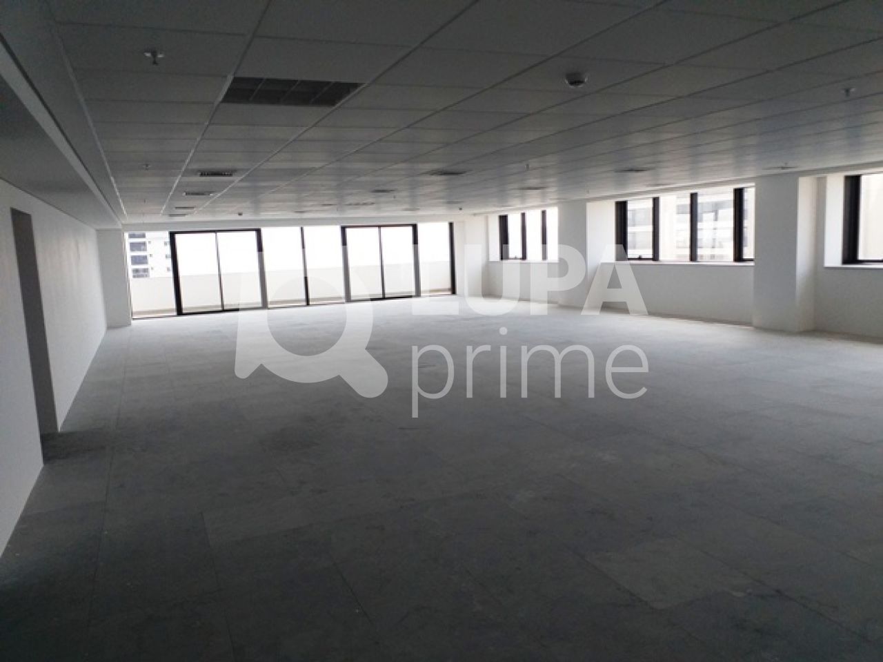Sala-Conjunto, 1069 m² - Foto 1