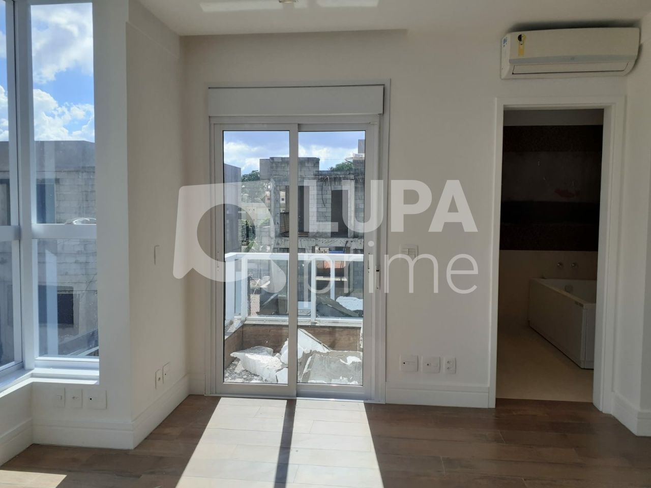Casa de Condomínio à venda com 3 quartos, 305m² - Foto 14
