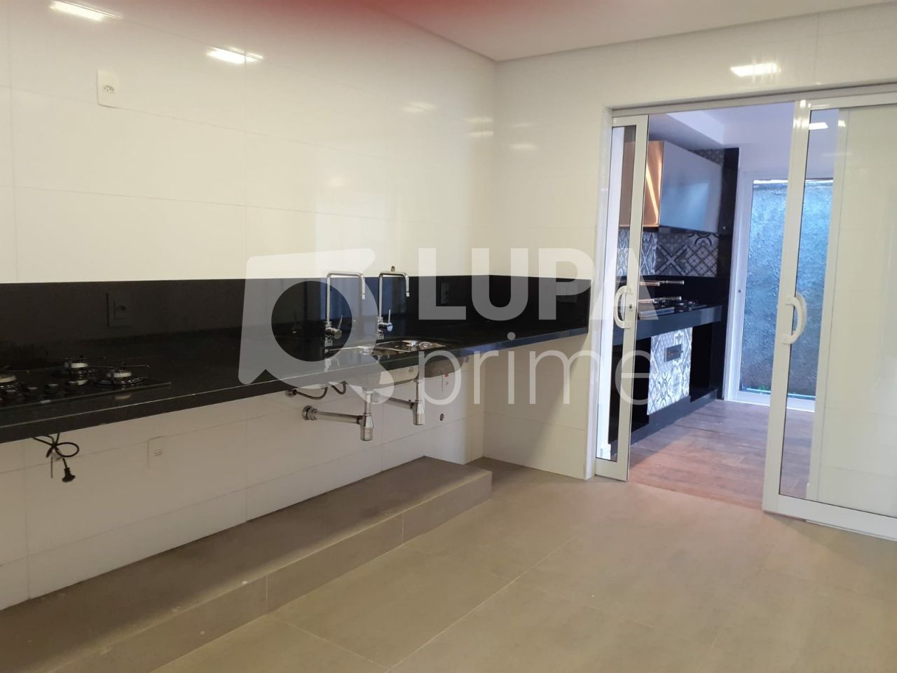 Casa de Condomínio à venda com 3 quartos, 305m² - Foto 23