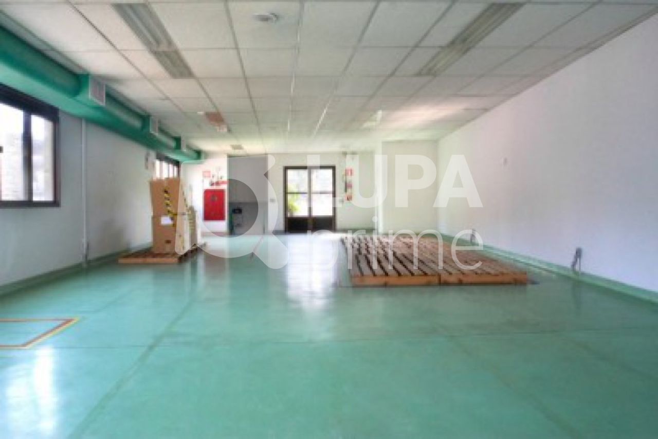 Prédio Inteiro à venda, 1200m² - Foto 29