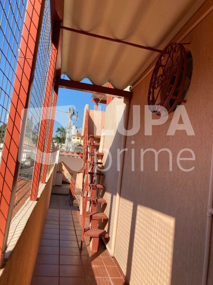 sobrado-venda-sao-paulo-jardim-entre-serras-3dormitorios-1suite-2vagas-200m2-LS33339