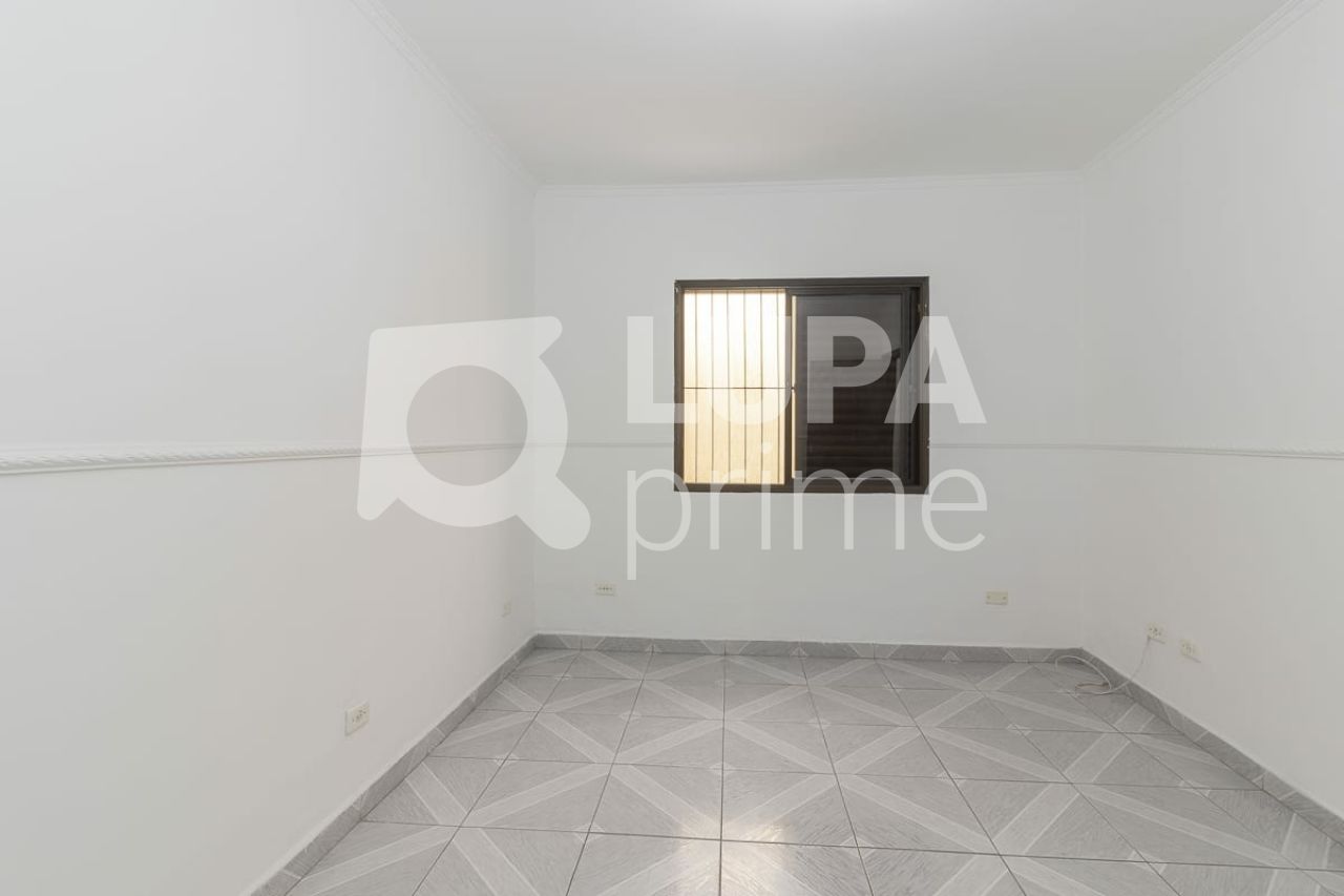 casa-assobradada-venda-sao-paulo-jardim-guapira-3dormitorios-1suite-310m2-LS33413