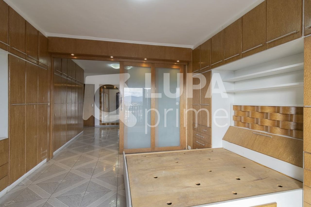 casa-assobradada-venda-sao-paulo-jardim-guapira-3dormitorios-1suite-310m2-LS33413