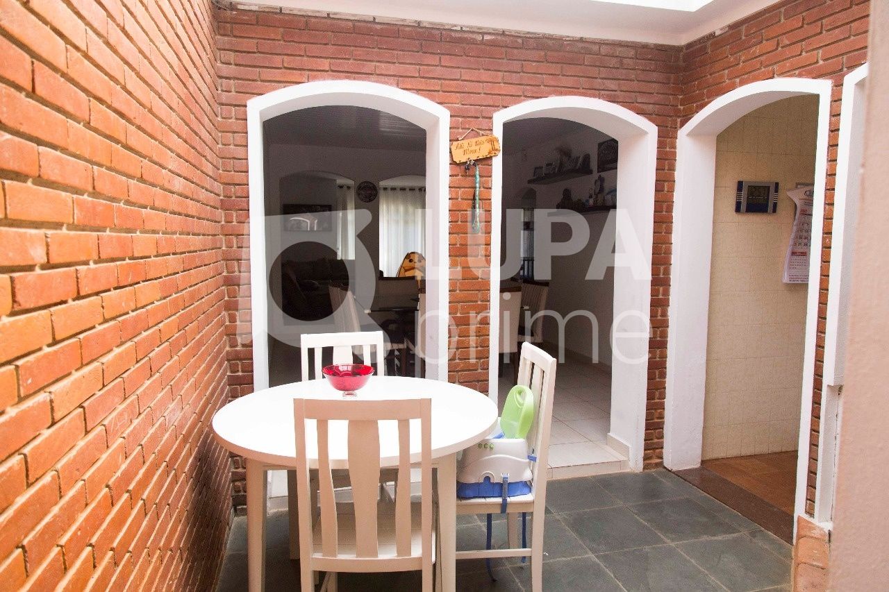 casa-terrea-venda-sao-paulo-horto-florestal-3dormitorios-4vagas-138m2-LS33417