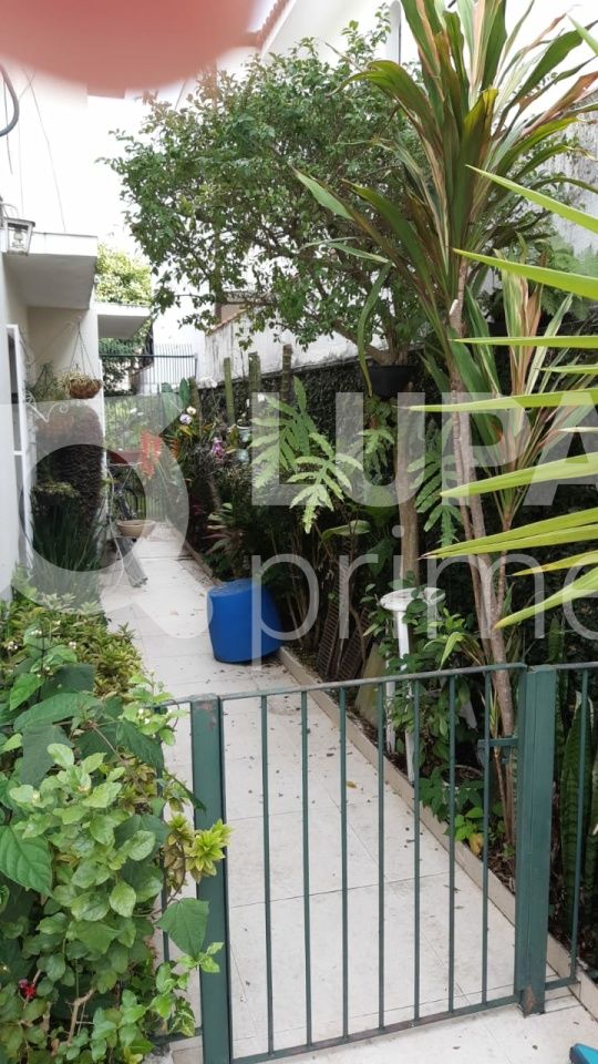 Casa à venda com 3 quartos, 250m² - Foto 28