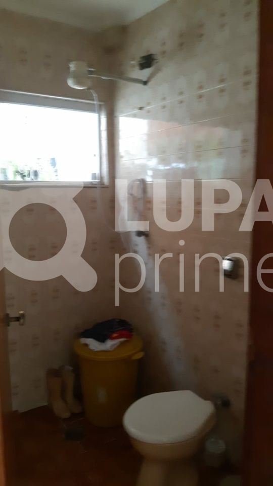 Casa à venda com 3 quartos, 250m² - Foto 15