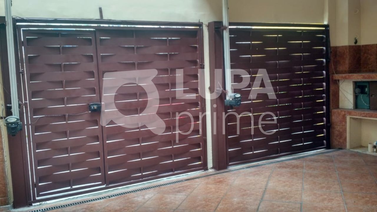 Casa, 3 quartos, 210 m² - Foto 2