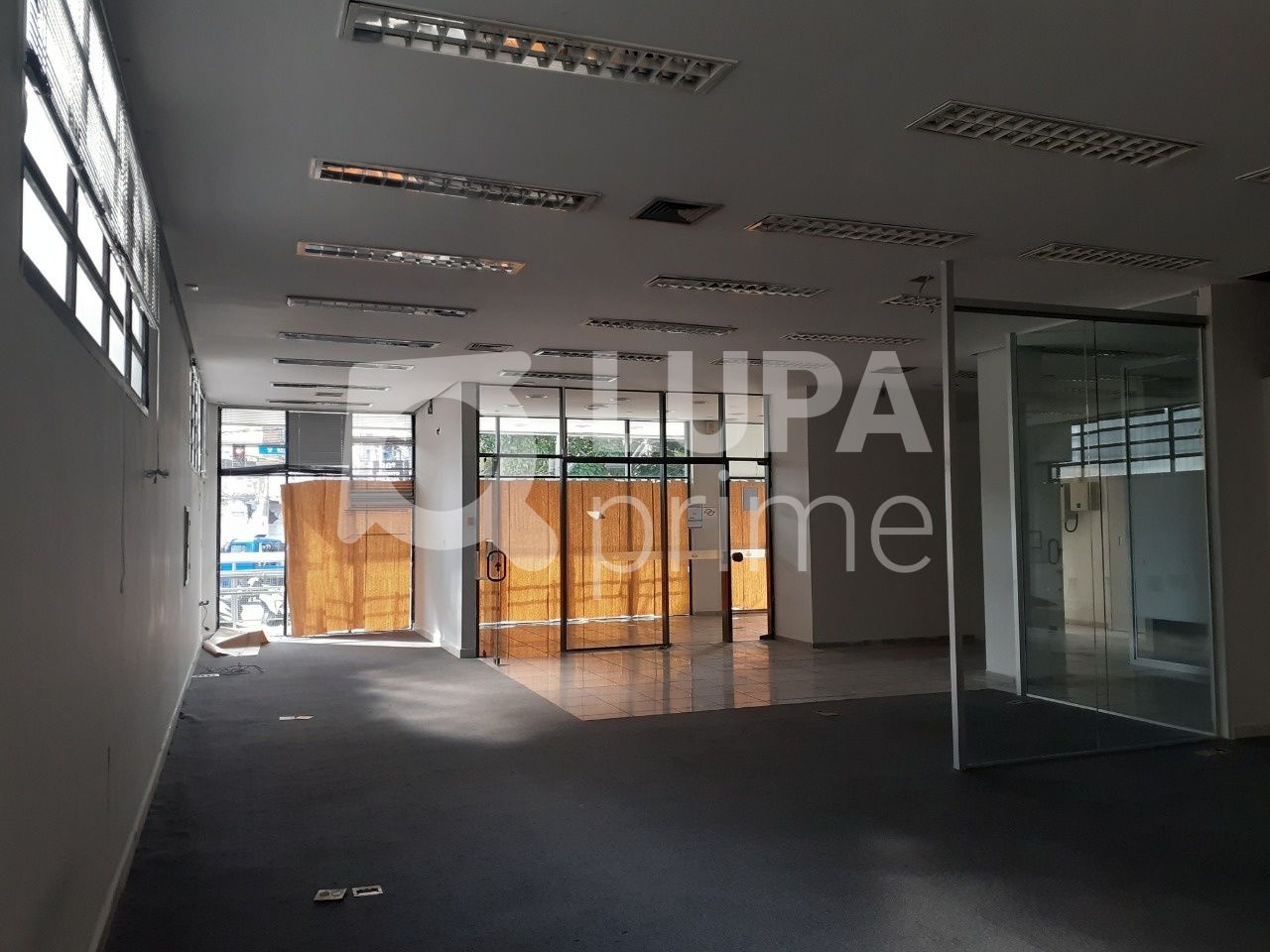 salao-locacao-sao-paulo-agua-fria-15vagas-250m2-LS33679