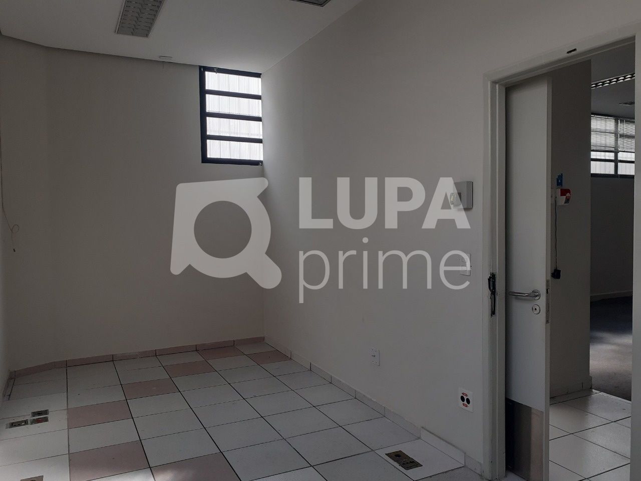 salao-locacao-sao-paulo-agua-fria-15vagas-250m2-LS33679