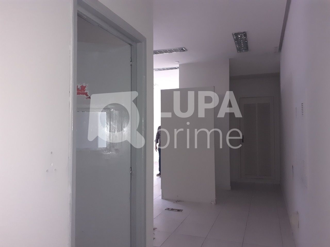 salao-locacao-sao-paulo-agua-fria-15vagas-250m2-LS33679