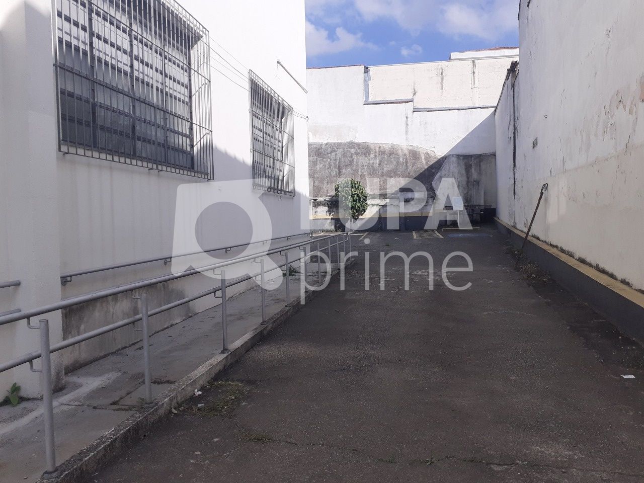 salao-locacao-sao-paulo-agua-fria-15vagas-250m2-LS33679