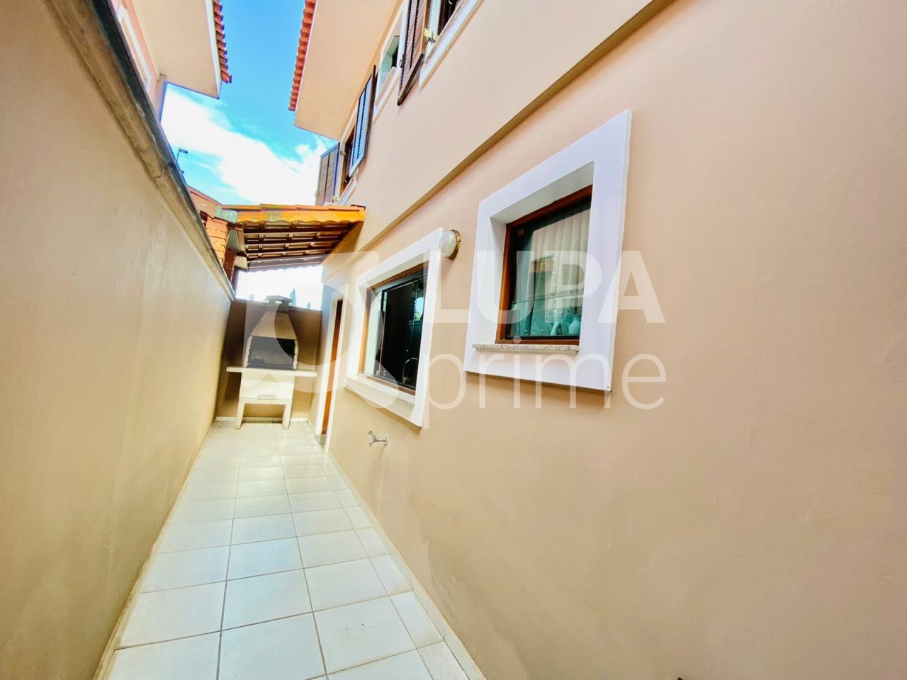 sobrado-venda-sao-paulo-vila-irmaos-arnoni-3dormitorios-1suite-5vagas-225m2-LS33747