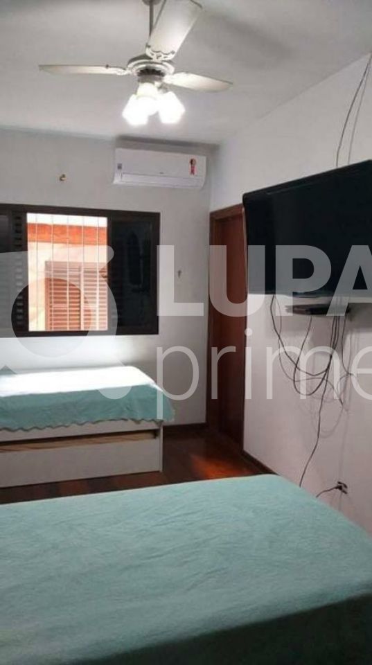 sobrado-venda-sao-paulo-jardim-das-laranjeiras-3dormitorios-3suites-4vagas-284m2-LS33942