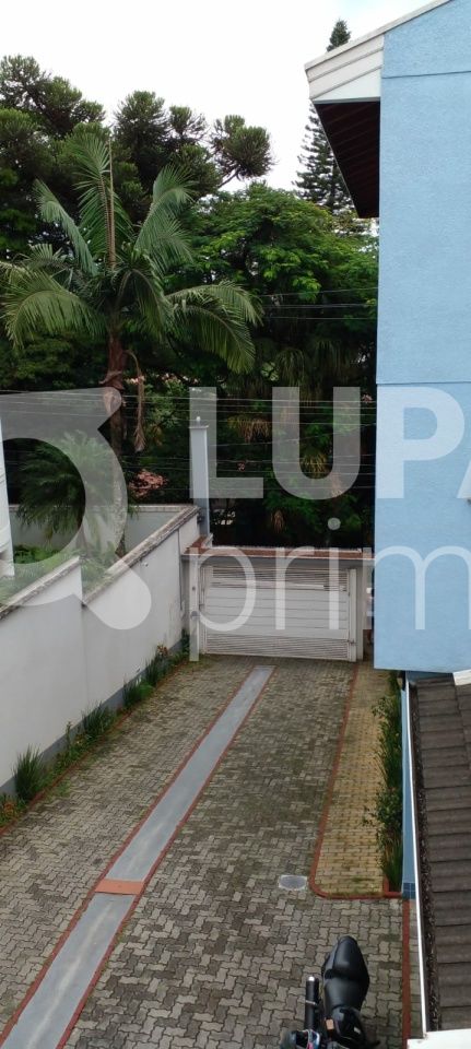 sobrado-venda-sao-paulo-tremembe-3dormitorios-3suites-4vagas-250m2-LS34102