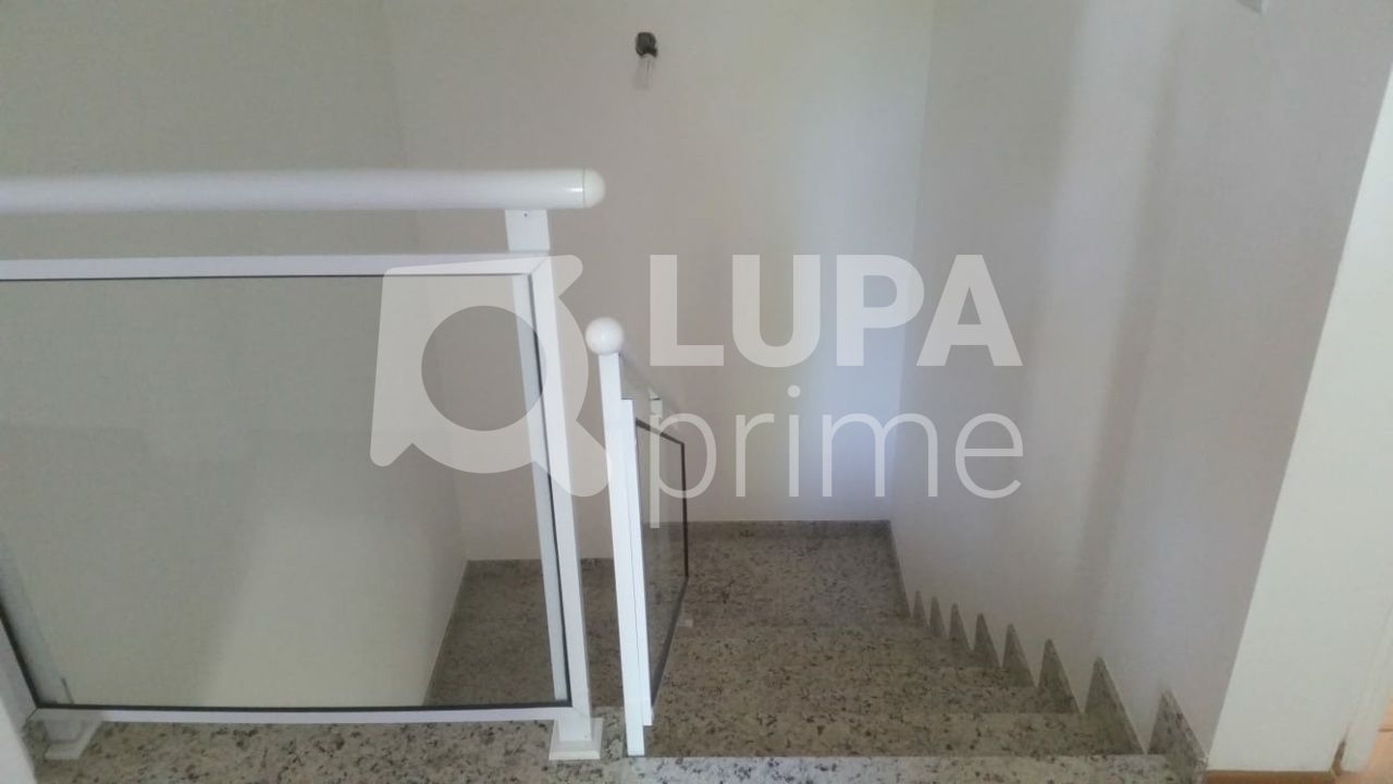 sobrado-venda-sao-paulo-vila-nossa-senhora-do-retiro-3dormitorios-1suite-5vagas-115m2-LS34164