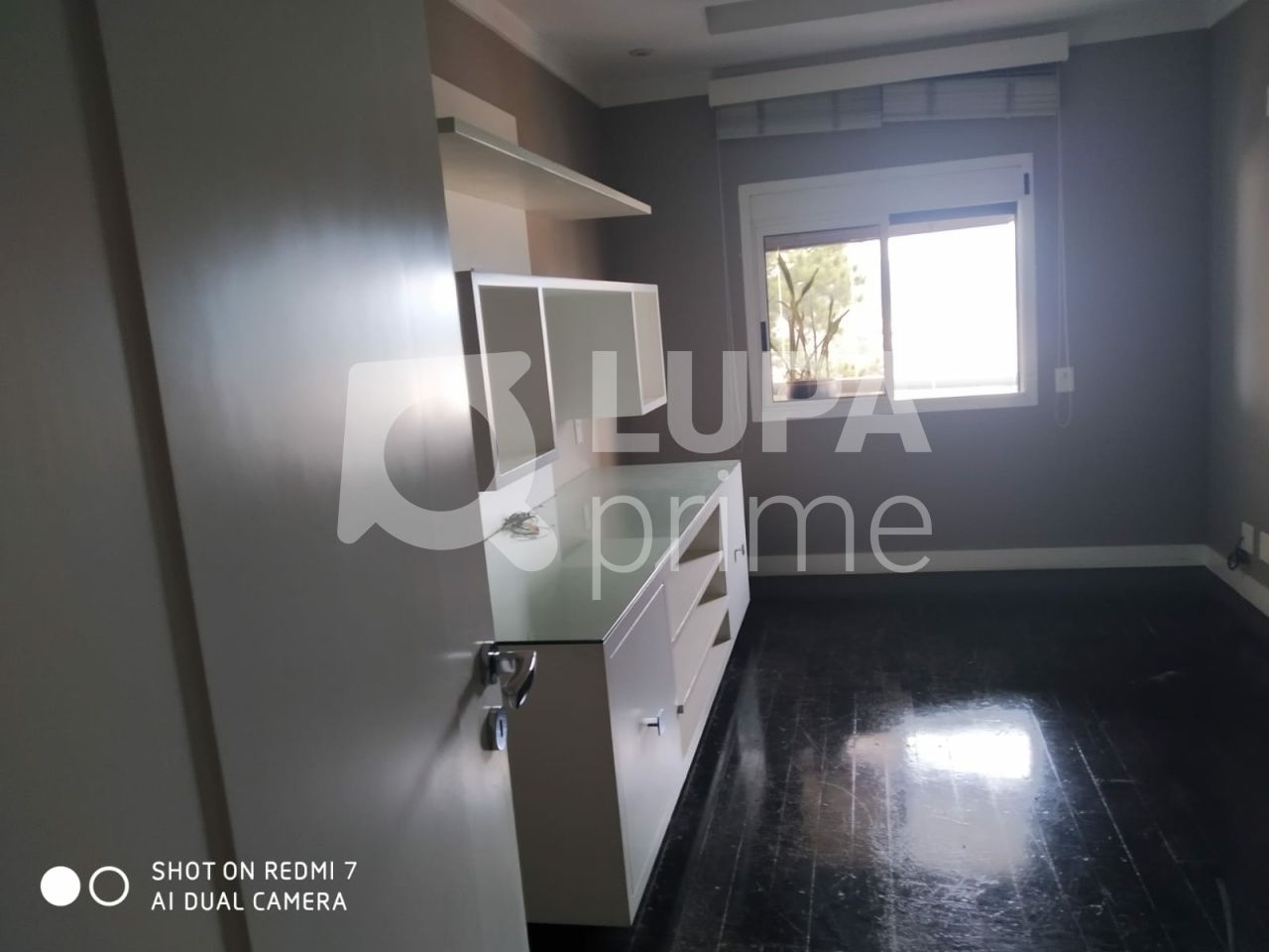 apartamento-venda-sao-paulo-agua-fria-3dormitorios-3suites-4vagas-300m2-LS34250