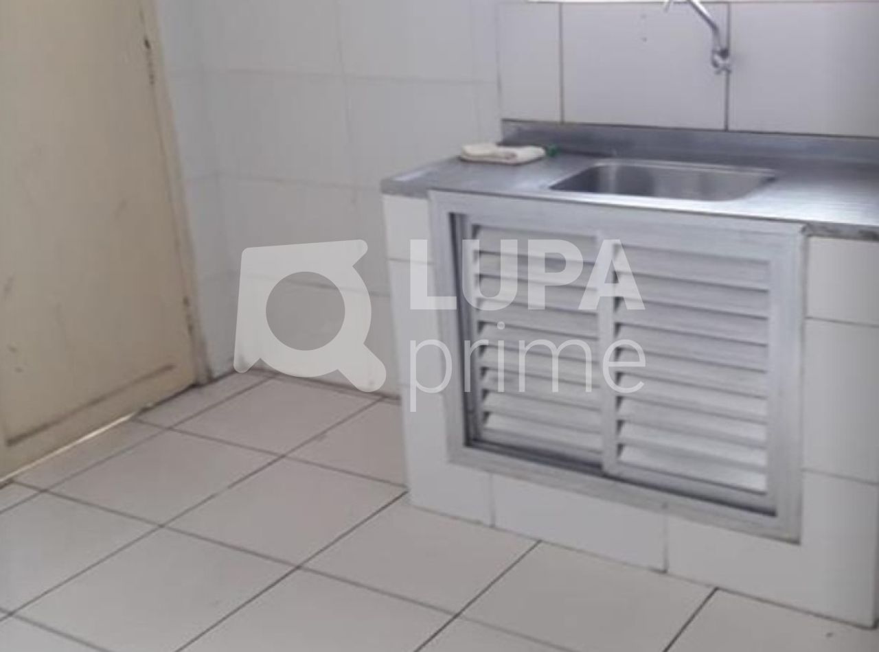 casa-terrea-venda-sao-paulo-vila-amalia-14dormitorios-1vaga-380m2-LS34339