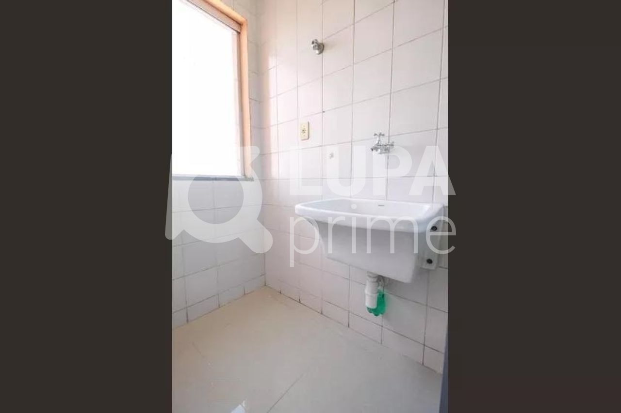 Apartamento à venda com 3 quartos, 61m² - Foto 8