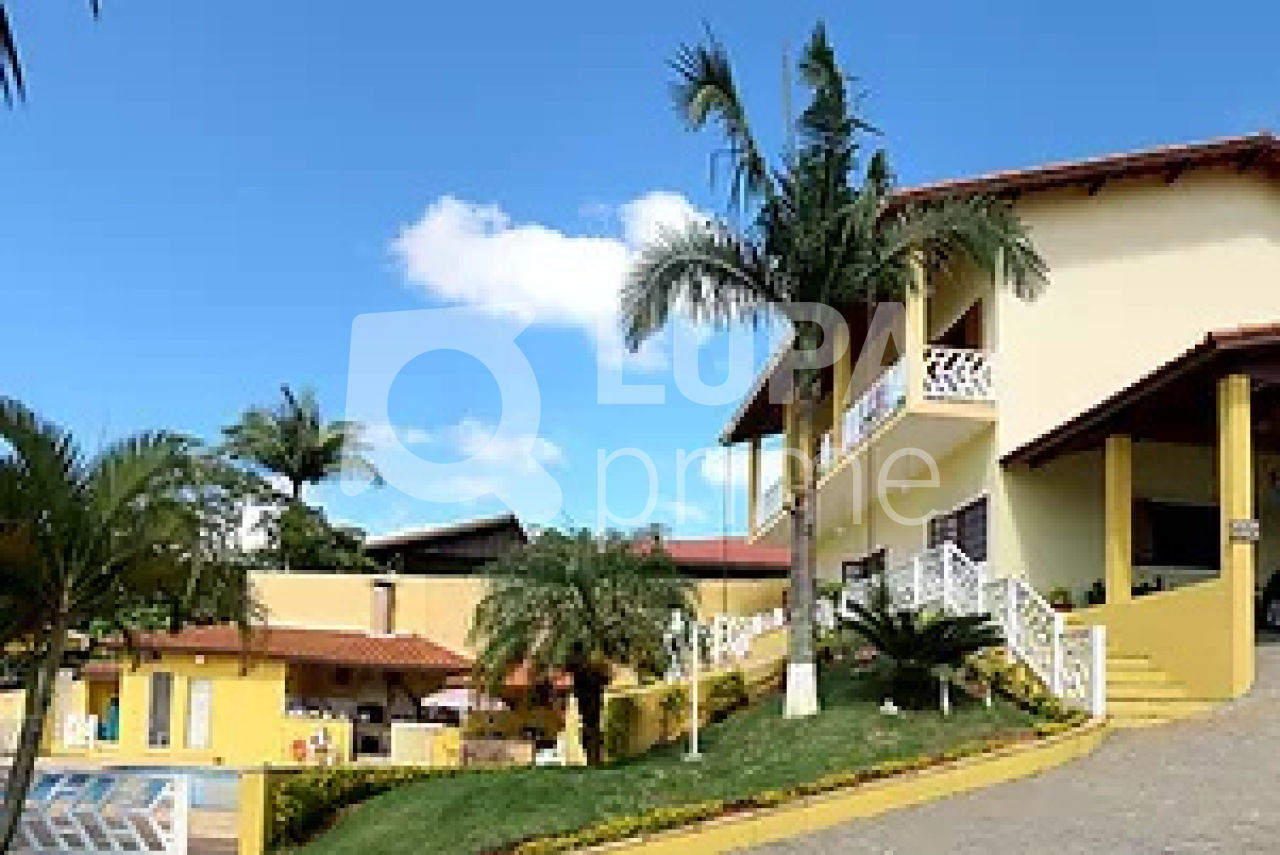 Sítio, 5 quartos, 3840 m² - Foto 1