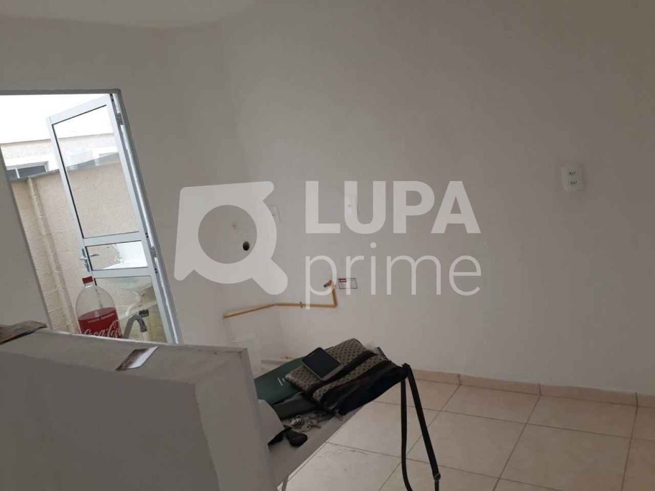 Apartamento à venda com 2 quartos, 42m² - Foto 1