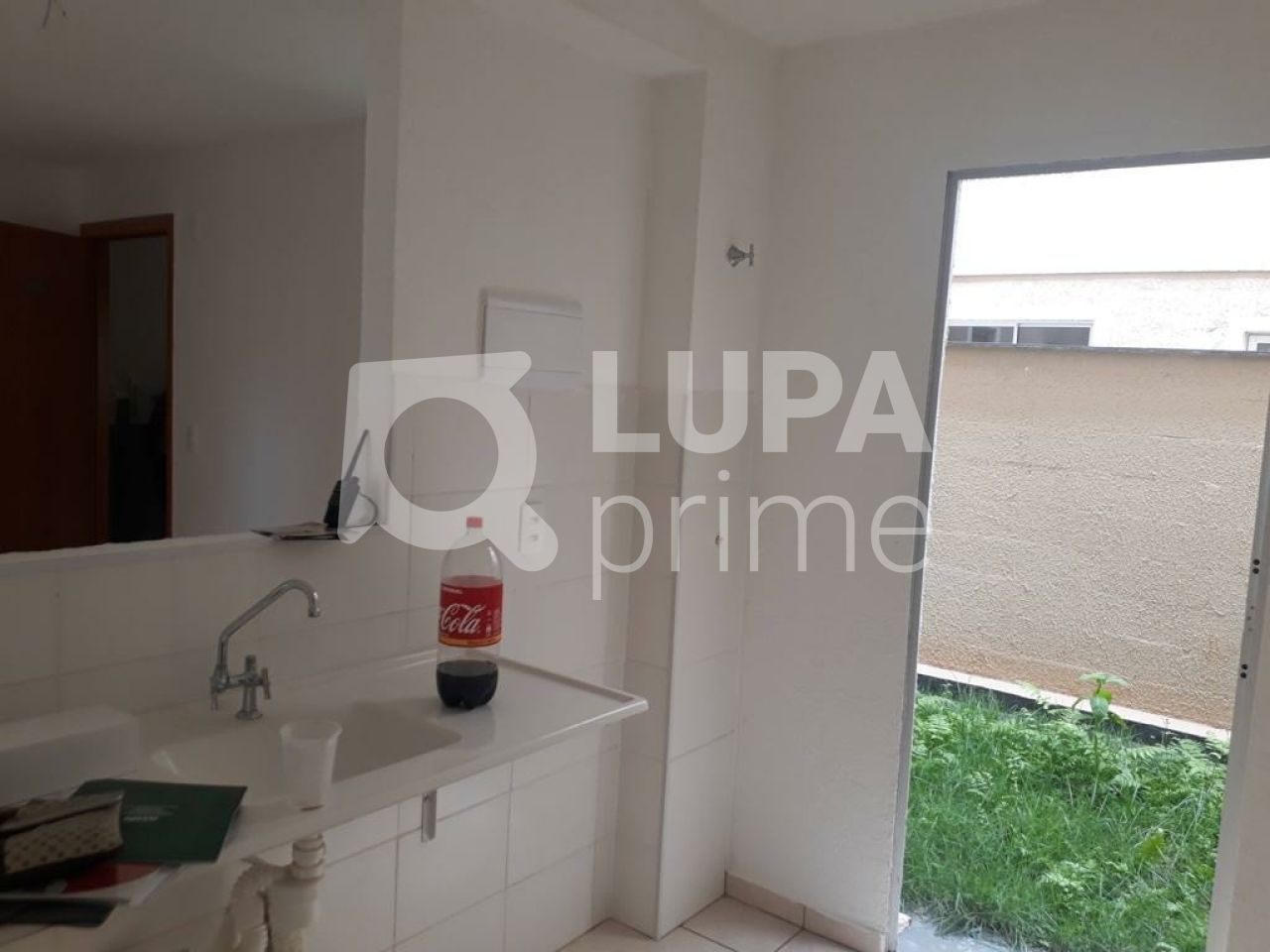Apartamento à venda com 2 quartos, 42m² - Foto 4
