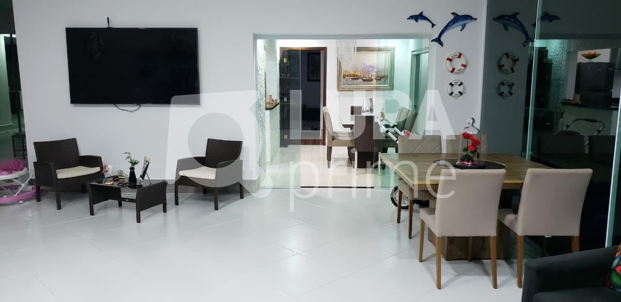 Casa, 3 quartos, 450 m² - Foto 3